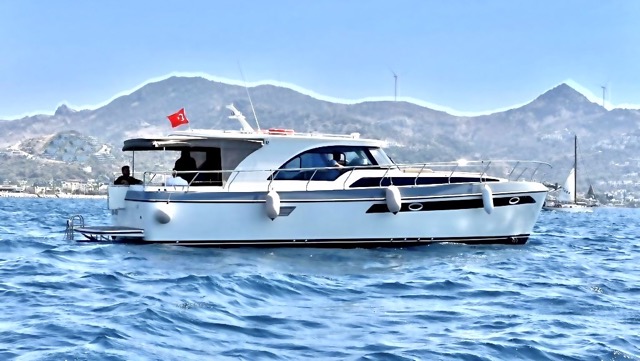 Yacht image
